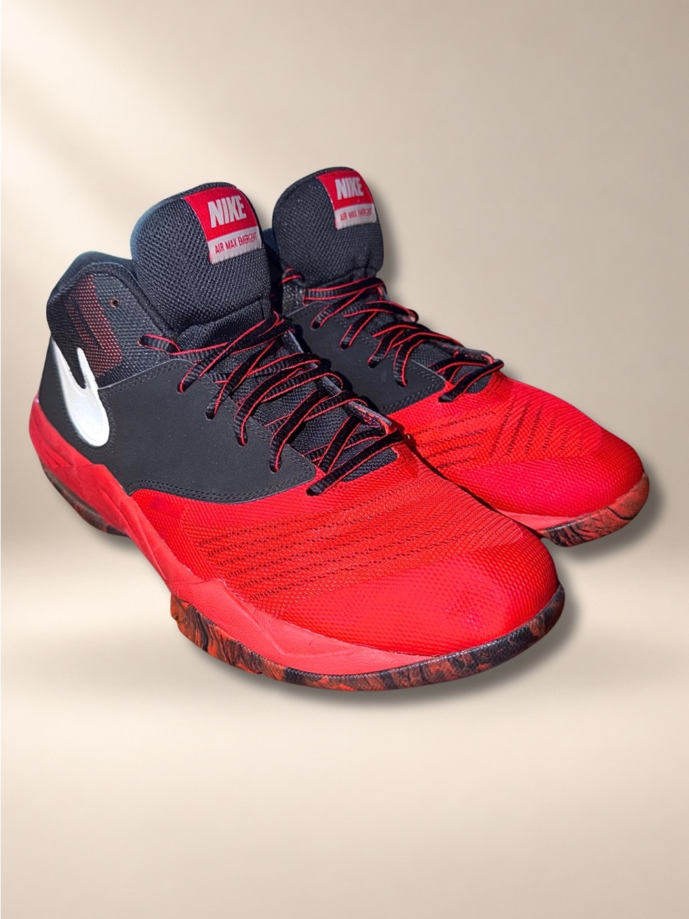 Nike Air Max Emergent Men’s 10.5 Red Black Basketball Shoes 818954-600